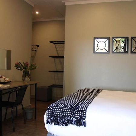 Pepper Tree Venue & Guesthouse Блоемфонтейн Екстериор снимка